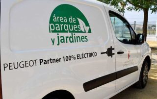 La Puebla incorpora un coche eléctrico a su servicio de Parques y Jardines